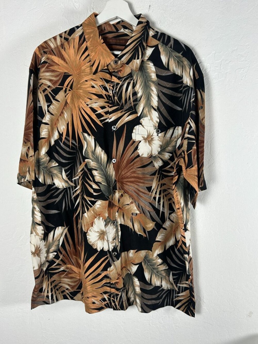 Tori Richard Mens Hawaiian Silk Shirt XL Leaf Floral Tropical Print Black Brown
